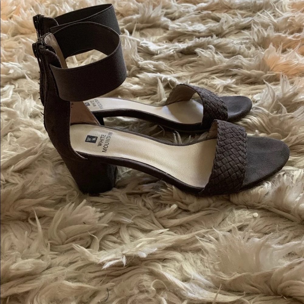 Heels - Picture 4 of 5